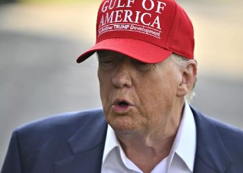 Trump Powell’a “aptal” dedi: “Fed’in başına geçebilecek iki veya üç tane en iyi tercihim var”