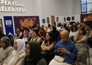 Van’da ‘Kadın yaşamdır, yaşam kendini yönetmektir’ buluşması