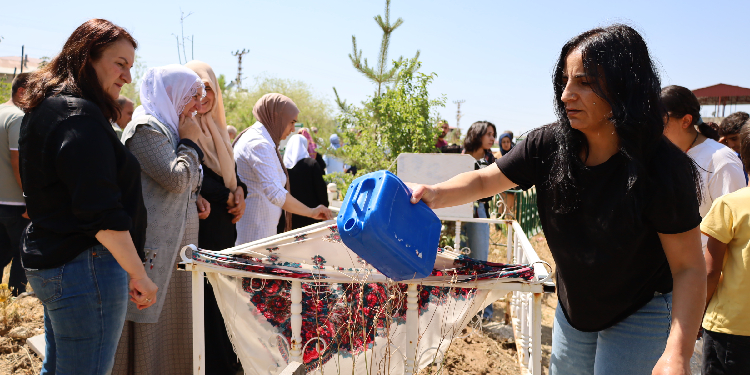 Ekin Wan anıldı: Mücadelesi yolumuzu aydınlatıyor Ekin Wan anıldı: Mücadelesi yolumuzu aydınlatıyor