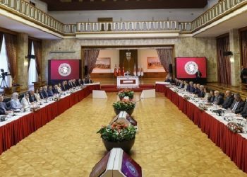 Komisyon İmralı kararını verecek: CHP engel mi? Komisyon İmralı kararını verecek: CHP engel mi?