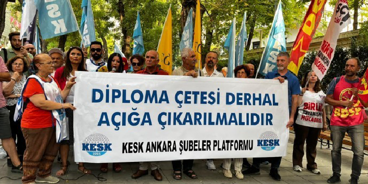 KESK: Sahte diplomalara karşı sesimizi yükseltelim KESK: Sahte diplomalara karşı sesimizi yükseltelim