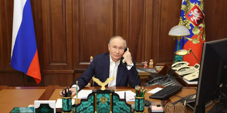 Putin, Kırgız mevkidaşı Japarov ile telefonda görüştü: Witkoff’la yaptığı görüşmeye ilişkin bilgi verdi Putin, Kırgız mevkidaşı Japarov ile telefonda görüştü: Witkoff’la yaptığı görüşmeye ilişkin bilgi verdi