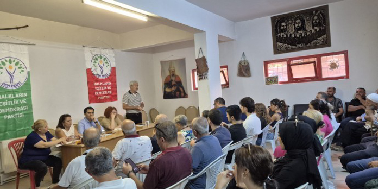 Mamak’ta halk buluşması Mamak’ta halk buluşması