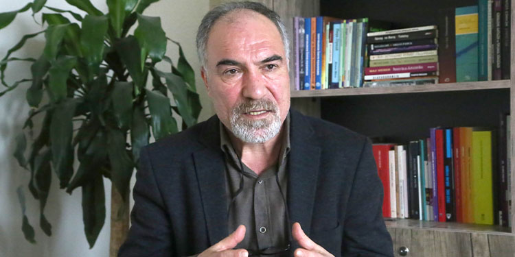 Şenoğlu: Paradigmanın gösterdiği yolun yürünmeyeceği bir “gelecek” yok Şenoğlu: Paradigmanın gösterdiği yolun yürünmeyeceği bir “gelecek” yok