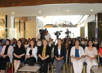 Kayyımın kapattığı Alo Şiddet Hattı yeniden hizmete sunuldu