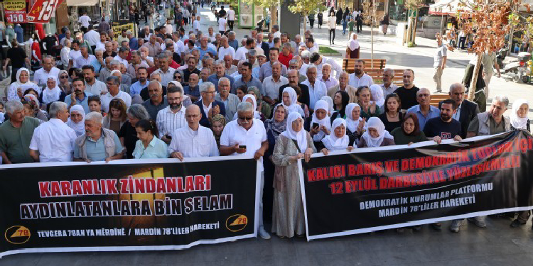 12 Eylül eylemlerinde ‘demokratik anayasa’ çağrısı 12 Eylül eylemlerinde ‘demokratik anayasa’ çağrısı