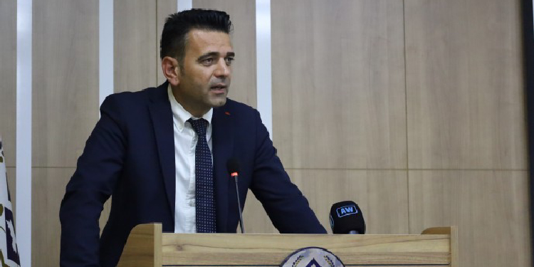 DADSAZ kongreye gitti: Dilimiz hukukun her alanını savunmaya yeter DADSAZ kongreye gitti: Dilimiz hukukun her alanını savunmaya yeter