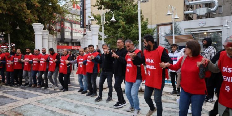 İşçilerin direnişi 51’inci gününde İşçilerin direnişi 51’inci gününde