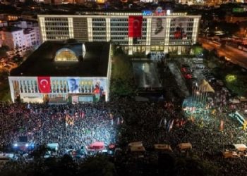 CHP’ye kayyum ve mücadele CHP’ye kayyum ve mücadele