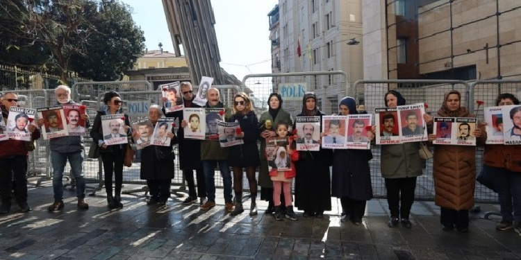 Cumartesi Anneleri: Meclis’te hakikat komisyonu kurulsun Cumartesi Anneleri: Meclis’te hakikat komisyonu kurulsun