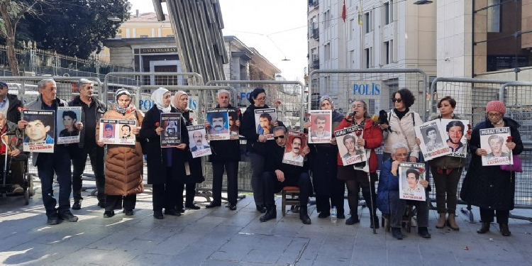 Cumartesi Anneleri: Murat Yıldız’ın akıbetini sormaktan vazgeçmeyeceğiz Cumartesi Anneleri: Murat Yıldız’ın akıbetini sormaktan vazgeçmeyeceğiz