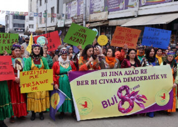 Iğdır’da 8 Mart eylemi: Kadınların sesinin kısılmasına izin vermeyeceğiz Iğdır’da 8 Mart eylemi: Kadınların sesinin kısılmasına izin vermeyeceğiz