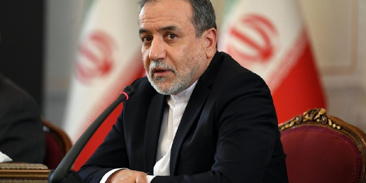 İran Dışişleri Bakanı: Hamaney ve Pezeşkiyan bildiğim kadarıyla hayatta İran Dışişleri Bakanı: Hamaney ve Pezeşkiyan bildiğim kadarıyla hayatta