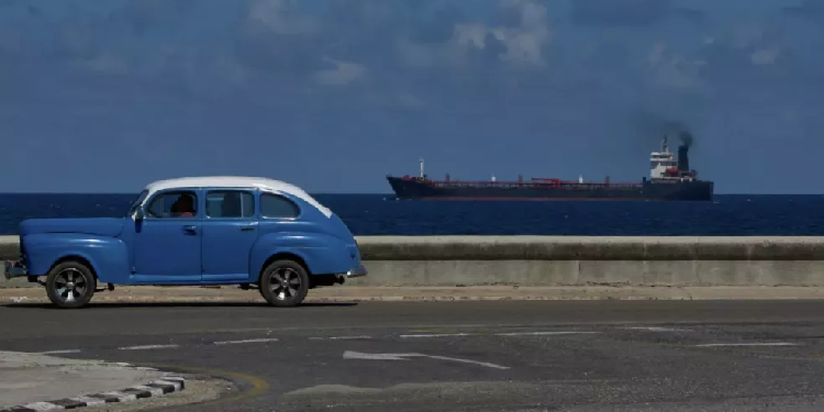 İnsani yardım amaçlı petrol taşıyan Rus tankeri Küba’ya ulaştı İnsani yardım amaçlı petrol taşıyan Rus tankeri Küba’ya ulaştı