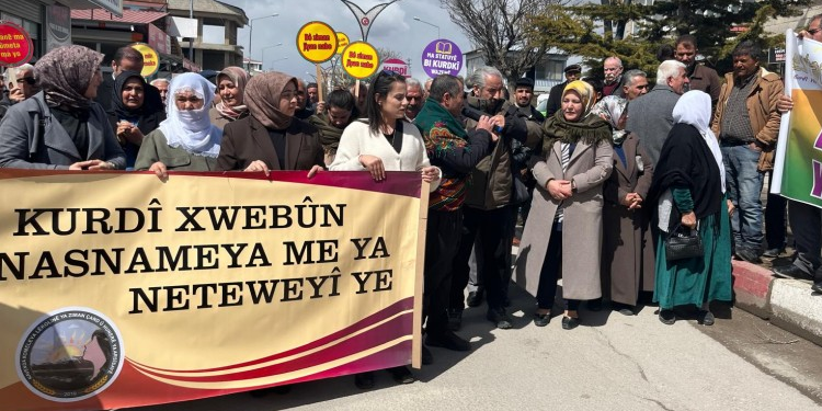 Bakanlık, Kürtçe eğitim veren ARSÎSA’ya 400 bin TL ceza kesti Bakanlık, Kürtçe eğitim veren ARSÎSA’ya 400 bin TL ceza kesti