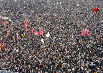 İstanbul’da binler Newroz alanında buluştu