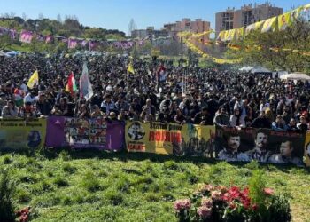 Bayındır Marsilya Newrozu’nda: Statüsüz kutlamayacağız Bayındır Marsilya Newrozu’nda: Statüsüz kutlamayacağız