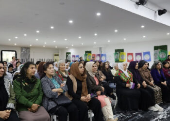 Tuncel: Savaşı kadınlar çıkarmadı, ama bedelini kadınlar ödüyor Tuncel: Savaşı kadınlar çıkarmadı, ama bedelini kadınlar ödüyor