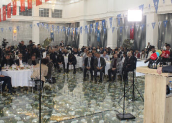 Babacan, Amed’de: Kalıcı barış lafla değil, fiiliyatla mümkündür Babacan, Amed’de: Kalıcı barış lafla değil, fiiliyatla mümkündür