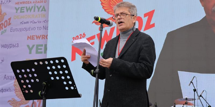Çetin Arkaş: Barış olacaksa Önder Apo Amed meydanında olmalı Çetin Arkaş: Barış olacaksa Önder Apo Amed meydanında olmalı