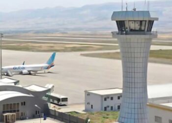 Irak hava sahası uçuşlara açıldı