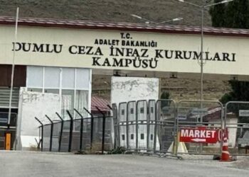 Dumlu’da tutsakların temizlik yapmaları suç sayıldı