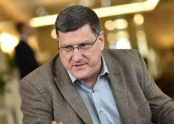 ABD’li eski istihbarat uzmanı: Zelenskiy’in iktidarda olması Trump’ın planlarını engelliyor