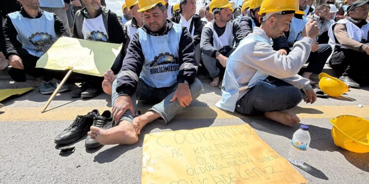 Bakanlığa yürüyen madencilere gözaltı