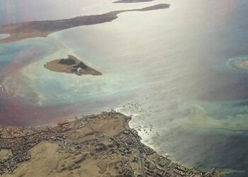 İran Hürmüz Boğazı’ndan geçecek gemilere mayınlara karşı alternatif rota açıkladı