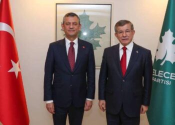 Özel: Konuyu karmaşık hale getiren sayın Numan Kurtulmuş Davutoğlu: Hiçbir seçime ve teklife karşı çıkmayız