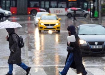 Sağanak ve kar geliyor: Sıcaklıklar 4 ila 6 derece düşüyor