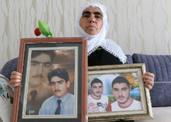 Tutsak yakını: Onurlu barış için herkes üzerine düşeni yapmalı