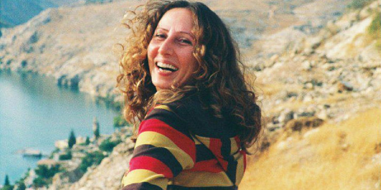 Evrim Alataş’ın aramızdan ayrılışı üzerinden 16 yıl geçti Evrim Alataş’ın aramızdan ayrılışı üzerinden 16 yıl geçti