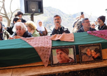 Zeynep Cansız son yolculuğuna uğurlandı