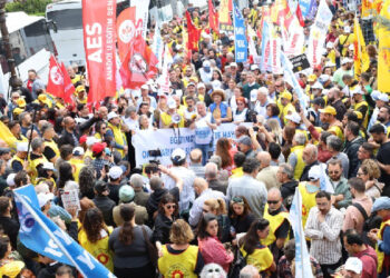 Eğitim Bakanlığı’na yürüdüler: Sorun şiddeti sıradanlaştıran sistemde