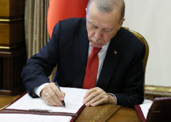 7 ülkeye yeni büyükelçi atandı