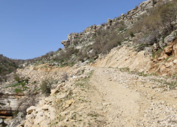 Bêrîvanlar sel nedeniyle bozulan yollarının onarılmasını istedi