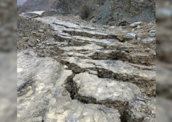 Colemêrg-Wan karayolu açılamıyor: Artık çözüm bulun