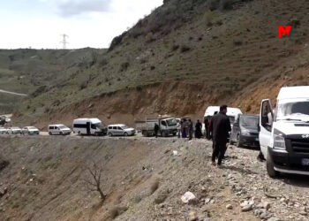 Colemêrg-Wan Yolu 19 gündür kapalı: Yetkililer sesiz, halk tepkili