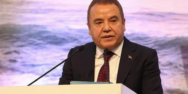 Muhittin Böcek ve ailesinin mal varlıklarına el konuldu