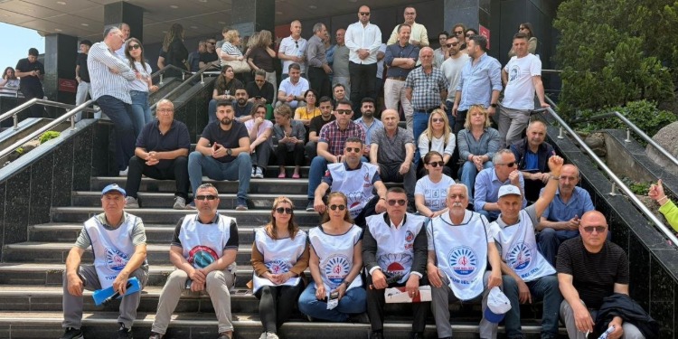 Buca’da TİS eylemi sürüyor Buca’da TİS eylemi sürüyor