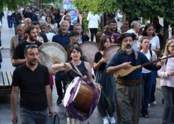 Amed halkı ‘Barış İçin Adım At’ yürüyüşüne davet edildi