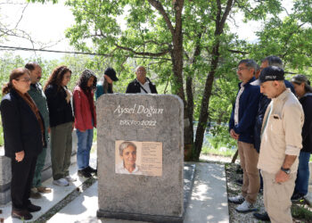 Aysel Doğan mezarı başında anıldı Aysel Doğan mezarı başında anıldı