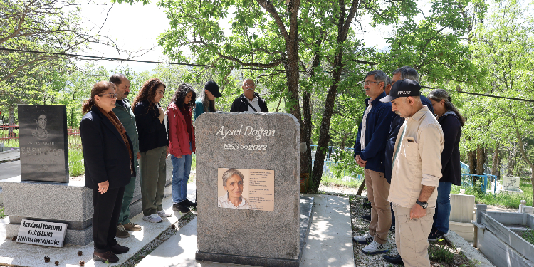 Aysel Doğan mezarı başında anıldı Aysel Doğan mezarı başında anıldı