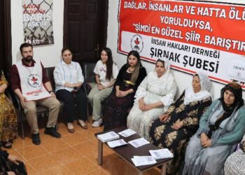 Barış Nöbeti ‘anadilde özgürlük hakkı’ için tutuldu Barış Nöbeti ‘anadilde özgürlük hakkı’ için tutuldu