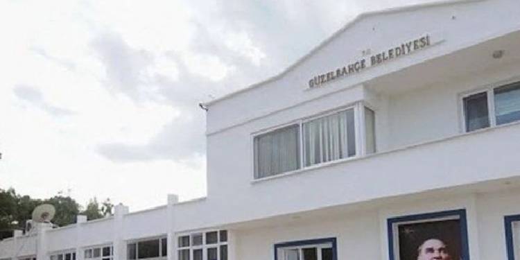 Güzelbahçe Belediye Başkanı tutuklandı Güzelbahçe Belediye Başkanı tutuklandı