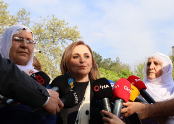 Barış Anneleri Abdullah Öcalan ile görüşmek için Adalet Bakanlığı’na başvurdu