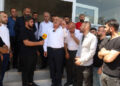 Mersin’de ev taşımacılığı yapan işçiler greve çıktı