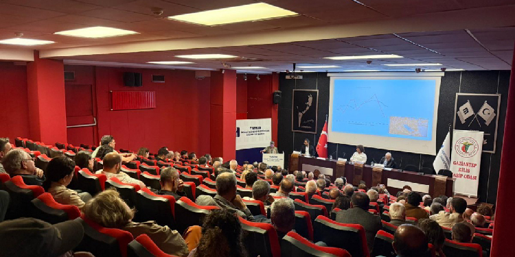 Saruhan Oluç: Kalıcı barış müzakere zemininde inşa edilir Saruhan Oluç: Kalıcı barış müzakere zemininde inşa edilir