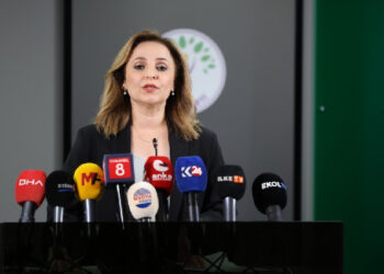 Ayşegül Doğan: DEM Parti Heyeti’nin Abdullah Öcalan ile görüşmesini bekliyoruz Ayşegül Doğan: DEM Parti Heyeti’nin Abdullah Öcalan ile görüşmesini bekliyoruz